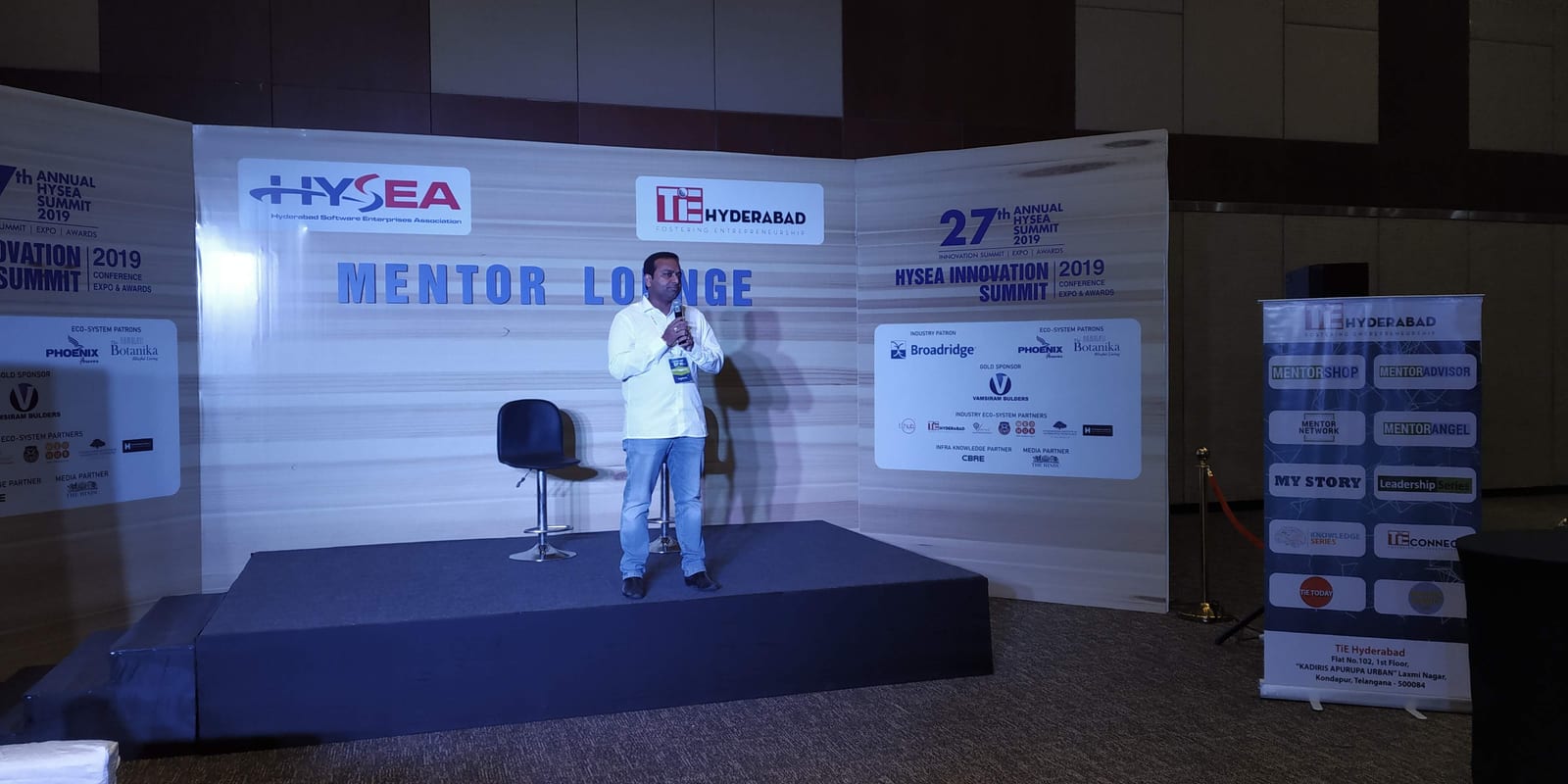 Presenting from the Mentor Lounge stage at the 27th Annual HYSEA Innovation Summit in Hyderabad